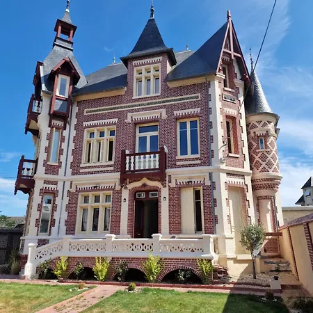 Le Clos Du Centre Du Neubourg, Très Proche Du Golf&château Du Champ De Bataille *