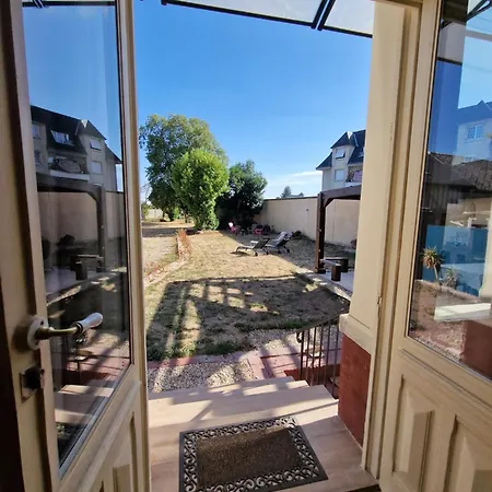 Hébergement de vacances Le Clos Du Centre Du Neubourg, Très Proche Du Golf&château Du Champ De Bataille *