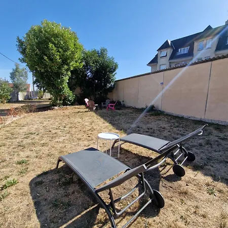 Hébergement de vacances Le Clos Du Centre Du Neubourg, Très Proche Du Golf&château Du Champ De Bataille Le Neubourg